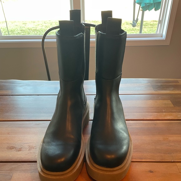 H&M platinum Chelsea boots - Picture 3 of 7